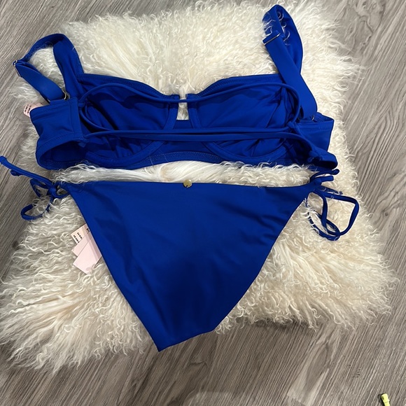 Beautiful blue Victoria’s Secret bikini, size small top and bottom. - Picture 2 of 5